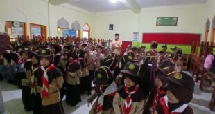 MI Ma’arif NU 1 Kalitapen Gelar Persari dan Penerimaan Siaga Baru Semarakkan Hari Pramuka ke-64