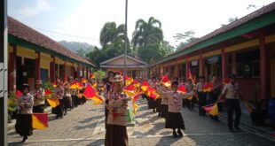 Pecah! 81 Anggota Pramuka SDN Klapasawit Tampil Kompak di Lomba Dance Semaphore